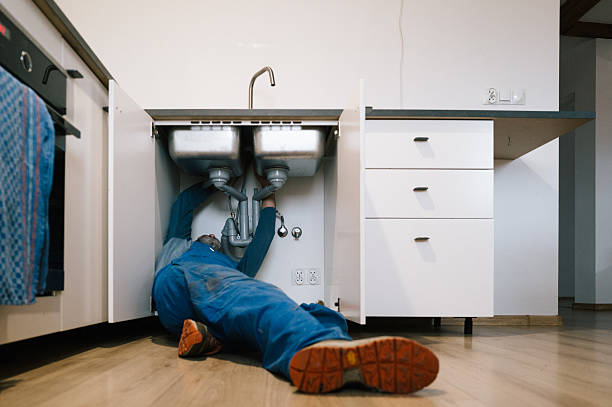 Professional Leak Detection technician working in Reliance, TN